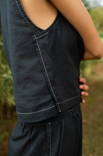 Pinecone Black Crop Top